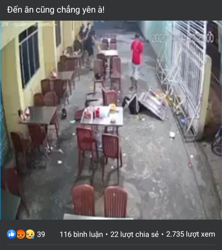 Hành động vũ phu của người đàn ông khiến cộng đồng mạng bức xúc