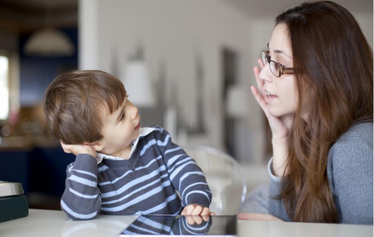 Thấu hiểu, chia sẻ, đồng hành thay vì cáu gắt, chửi bới sẽ giúp cha mẹ và con cái gần nhau hơn