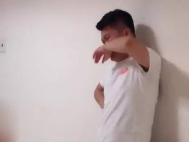 Bạn trẻ - Cuộc sống - Nửa đêm con khóc vì không thấy mẹ đâu, chồng phát hiện bí mật khó dung thứ của vợ