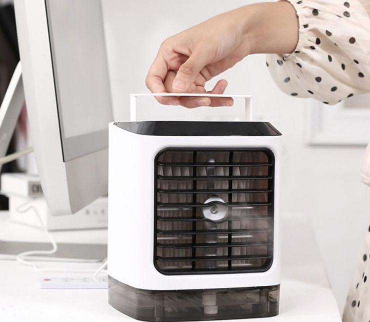 Sự thật về quạt thổi đá mini mát rượi ngày hè giá chỉ hơn 100.000 đồng - 2