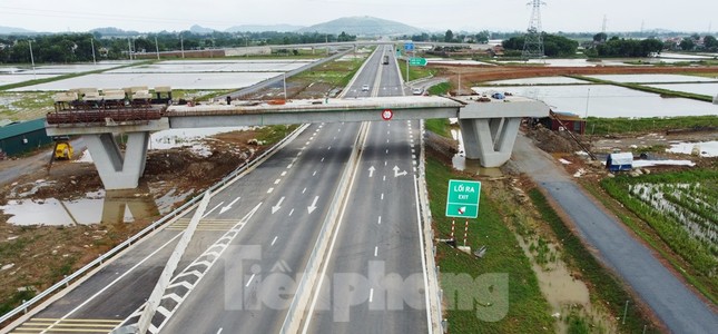 Theo thiết kế cao tốc Bắc Nam đoạn Mai Sơn - QL45 có 5 nút giao, tuy nhiên UBND tỉnh Thanh Hóa đã xin đầu tư nút giao Thiệu Giang (nút giao thứ 6), đoạn qua huyện Thiệu Hóa để kết nối với cao tốc Bắc - Nam.
