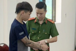 Pháp luật - Kết 'đắng' cho thanh niên xăm trổ thích húng hoắng