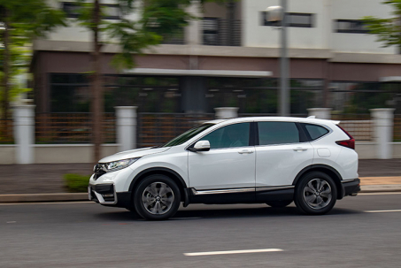 Giá xe Honda CR-V lăn bánh tháng 6/2023, ưu đãi 100% phí trước bạ