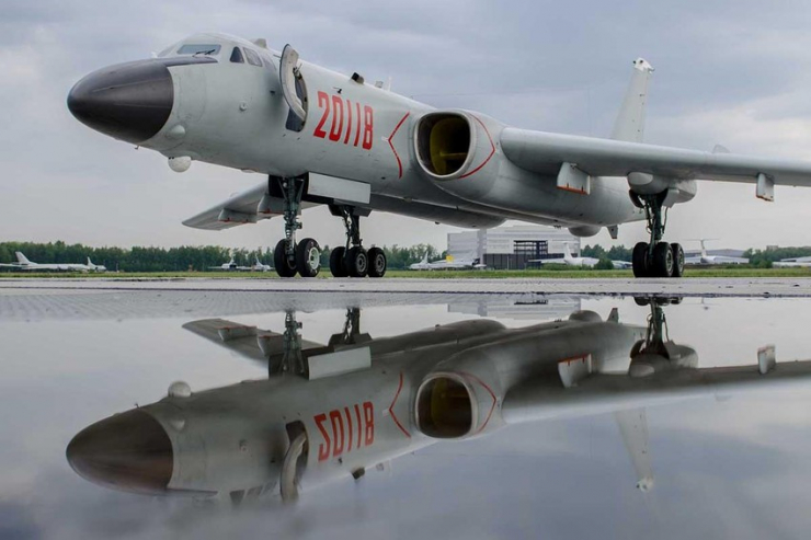 Máy bay ném bom H-6 của Trung Quốc. Ảnh: NATIONAL INTEREST