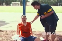 Clip hài hước - Người đàn ông đau đẻ thay vợ và cái kết bất ngờ