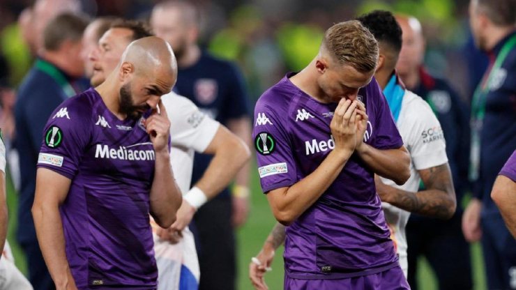 Fiorentina vừa thất bại trong trận chung kết Conference League