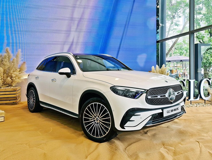 Mẫu xe sang Mercedes Benz ưu đãi lớn trong tháng 6 này