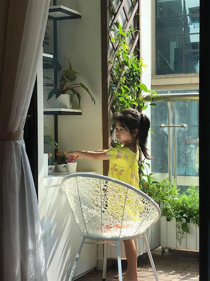 Siêu mẫu Vbiz đời đầu kiểm tra điện thoại chồng mỗi ngày, hé lộ không gian nhà mới hoành tráng - 7