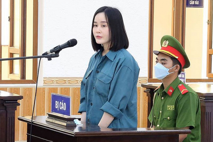 Hotgirl Tina Dương và bản án sơ thẩm 11 năm tù - 1