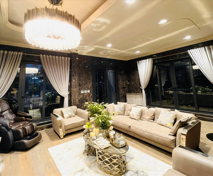 Nữ diễn viên miền Bắc có biệt thự 60 tỷ, mùa hè sung sướng trốn nóng trong bể bơi "resort tại gia" - 2