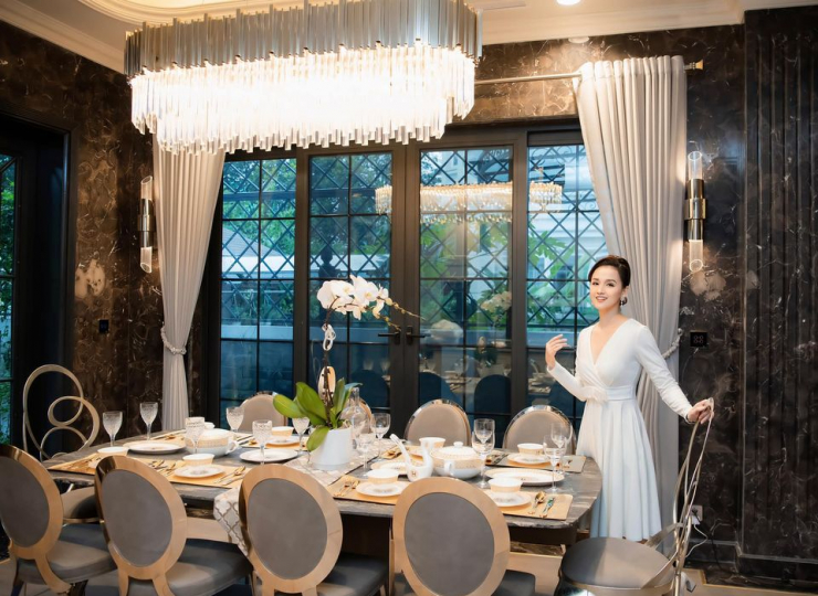 Nữ diễn viên miền Bắc có biệt thự 60 tỷ, mùa hè sung sướng trốn nóng trong bể bơi "resort tại gia" - 4