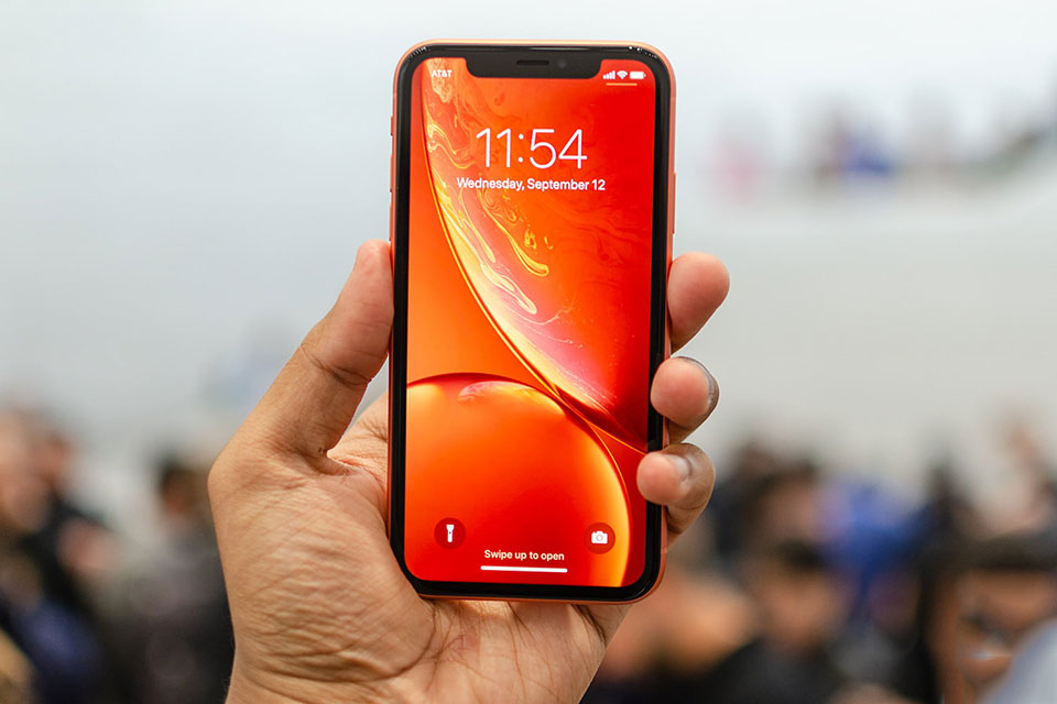 Đây là chiếc iPhone tầm giá 5 triệu, có faceID - 1