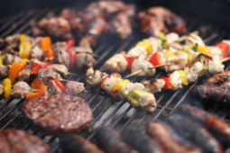 4 mẹo giúp giảm chất gây ung thư khi nướng thịt