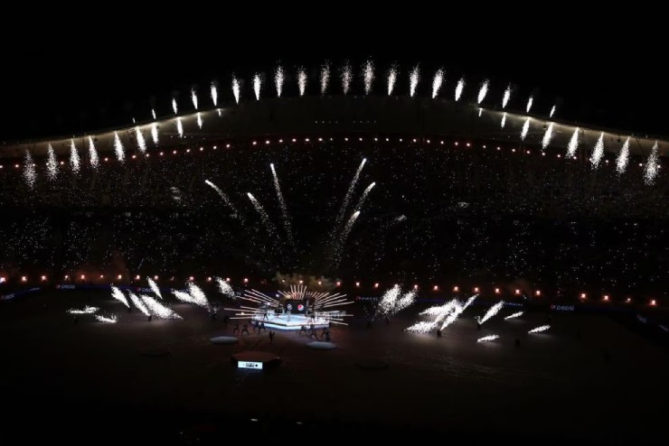 Bên lề chung kết Cúp C1: Fan Man City ăn mừng cuồng nhiệt, nỗi buồn Interista - 8