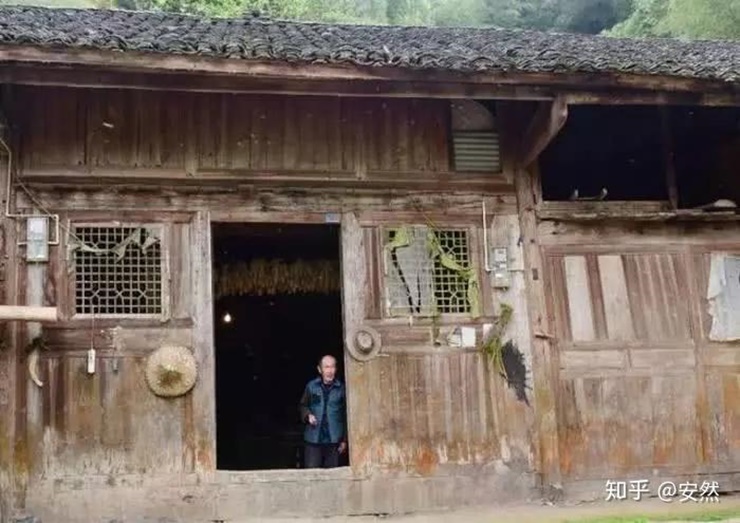 Hiện, căn nhà đã được quản lý, bảo tồn và trở thành địa điểm ghé thăm của mọi người.
