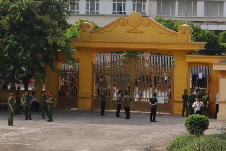 Đang phúc thẩm vụ cô giáo Dung ở Nghệ An bị phạt 5 năm tù - 3