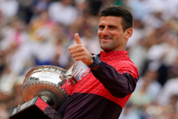 Djokovic xin lỗi vì ”hành hạ” HLV, vô địch Roland Garros khó nhất sự nghiệp
