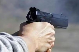 Thế giới - Pháp: Đang tận hưởng tiệc nướng, cả gia đình bị bắn