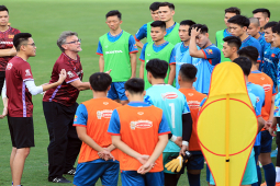 Bóng đá - HLV Troussier loại 4 cầu thủ ở danh sách ĐT Việt Nam đấu Hồng Kông (TQ)