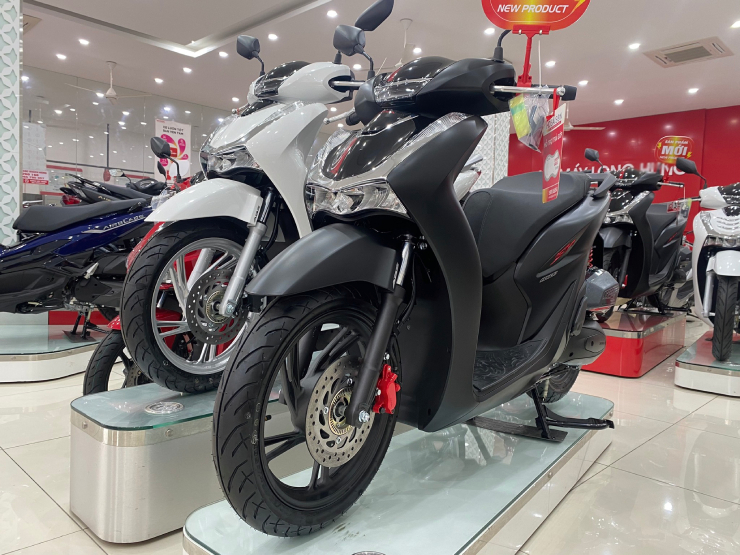 Bảng giá Honda SH125i giữa tháng 6/2023, xuống giá bất ngờ - 3