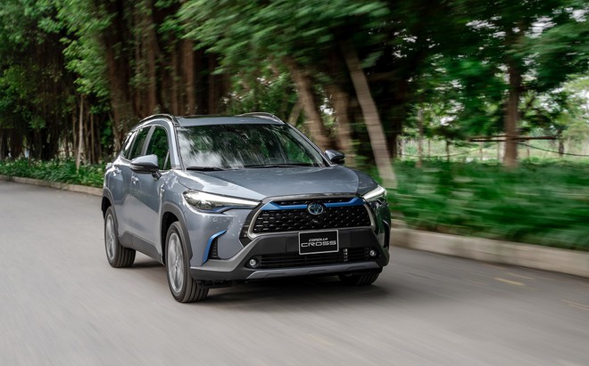 Giá xe Toyota Corolla Cross niêm yết và lăn bánh tháng 6/2023 - 10