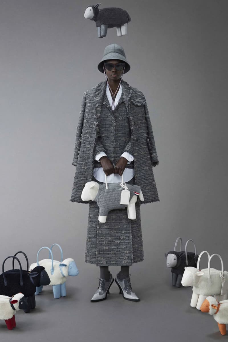 Thom Browne Resort 2024 mang đến sự mới mẻ cho bộ vest đặc trưng - 12