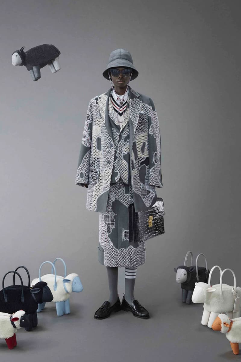Thom Browne Resort 2024 mang đến sự mới mẻ cho bộ vest đặc trưng - 11