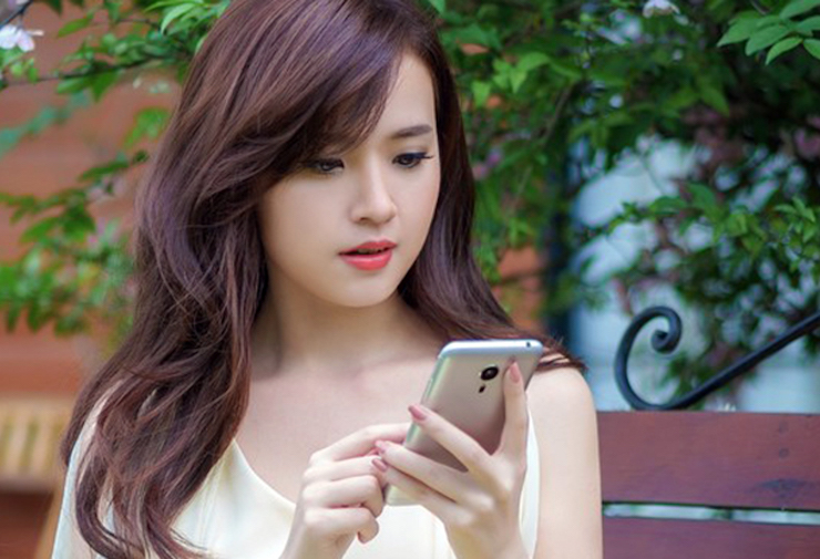 Số thuê bao sử dụng smartphone tại Việt Nam đã tăng thêm hơn 8 triệu chỉ trong 1 năm qua.