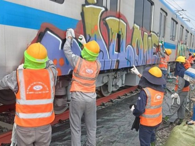 Tin tức trong ngày - Xác định được 2 người nước ngoài vẽ graffiti lên tàu metro số 1