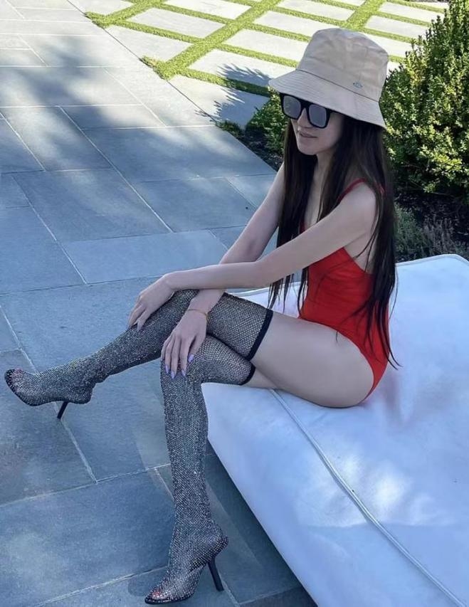 Nữ thiết kế nổi tiếng Vera Wang 74 tuổi gây sốt với thân hình nuột nà như tuổi 30, tiết lộ 2 loại thức ăn giữ body "cực phẩm" - 3