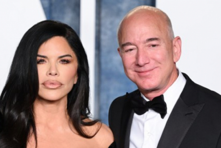Kỳ quặc việc Jeff Bezos chỉ mua 1 cổ phiếu Amazon