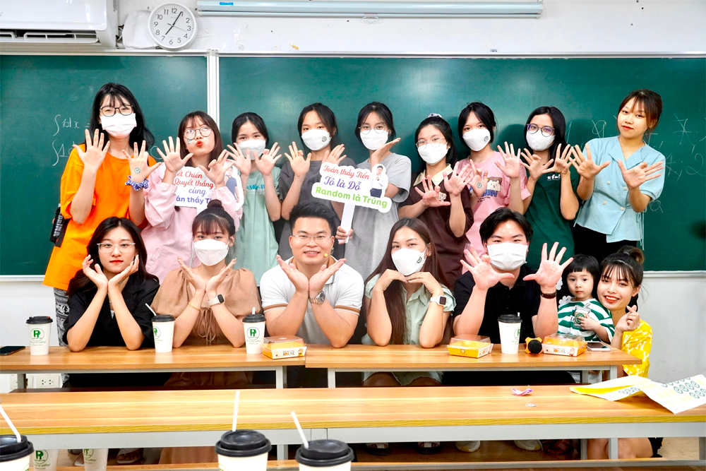 Thầy giáo Nguyễn Phan Tiến bật mí chiến thuật làm bài thi môn Toán đạt điểm cao - 3