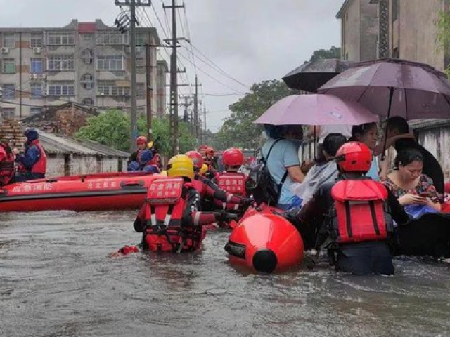 Trung Quốc gặp họa với ”nước thuyền rồng”