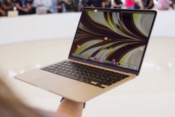 Vừa ra mắt, MacBook Air 15 inch đã bị chê vì điều này