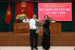 Tin tức trong ngày - Bí thư Huyện ủy Ea Súp được bầu làm Phó Chủ tịch tỉnh Đắk Lắk