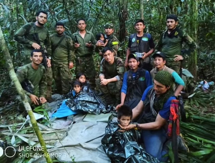 4 đứa trẻ được tìm thấy còn sống ở rừng Amazon: Cuộc tìm kiếm vẫn tiếp tục - 1