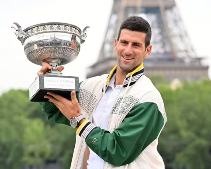 Djokovic còn được đề cử là VĐV vĩ đại nhất lịch sử thể thao