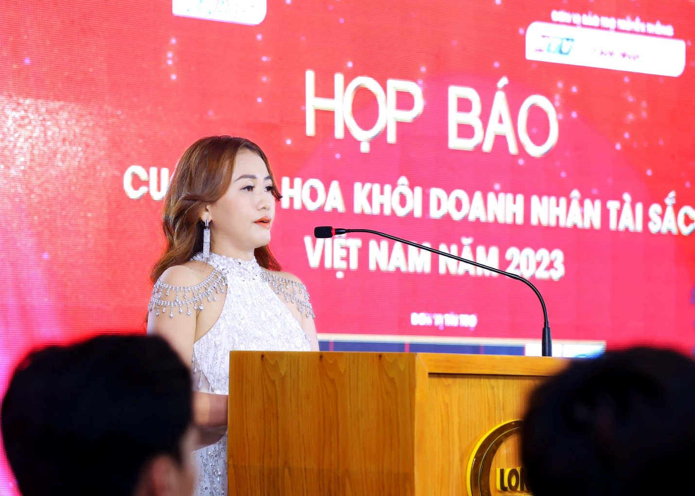 Họp báo công bố khởi động và chính thức tuyển sinh cuộc thi Hoa khôi Doanh nhân Tài sắc Việt Nam 2023 - 6