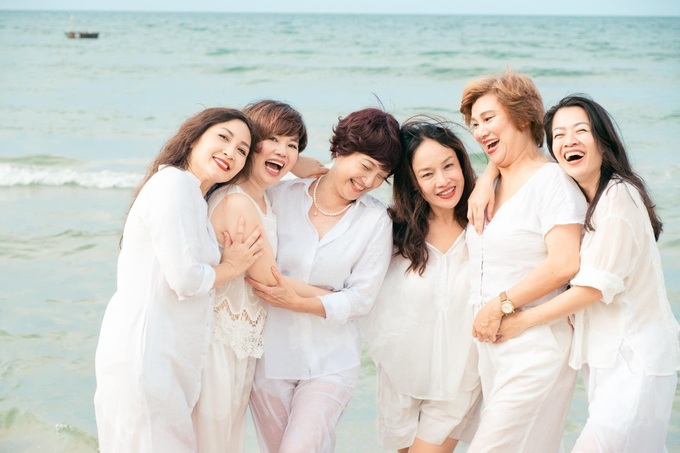 Như Trang "Chuyện nhà Mộc": Chồng chiều, hay cà phê với Ngọc Huyền, Tú Oanh - 3