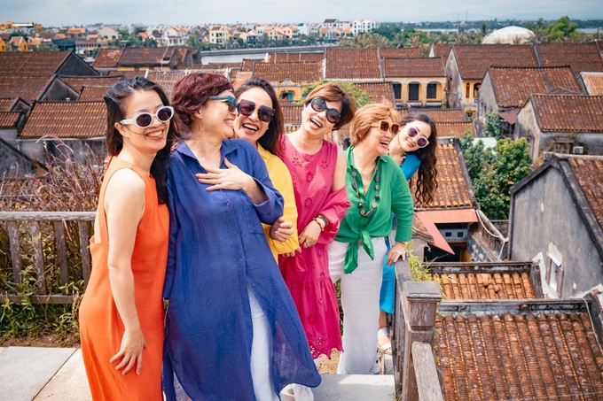 Như Trang "Chuyện nhà Mộc": Chồng chiều, hay cà phê với Ngọc Huyền, Tú Oanh - 4