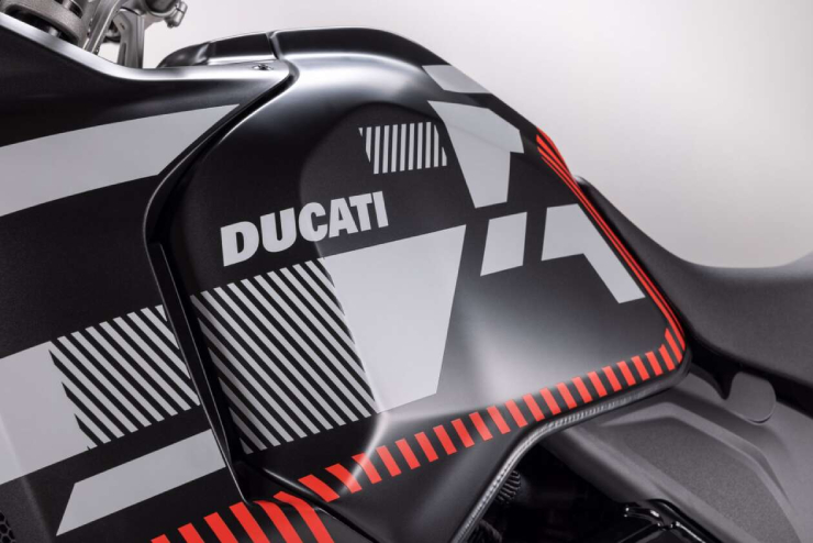 2023 Ducati DesertX RR22 ra mắt, giá hơn nửa tỷ đồng - 4
