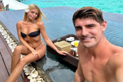 Đàn ông - Những "gã khổng lồ" của làng bóng đá cũng không thoát khỏi cửa ải mỹ nhân