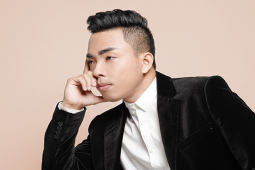 Giải trí - NS Nguyễn Hồng Thuận rơi nước mắt kể chuyện về mẹ