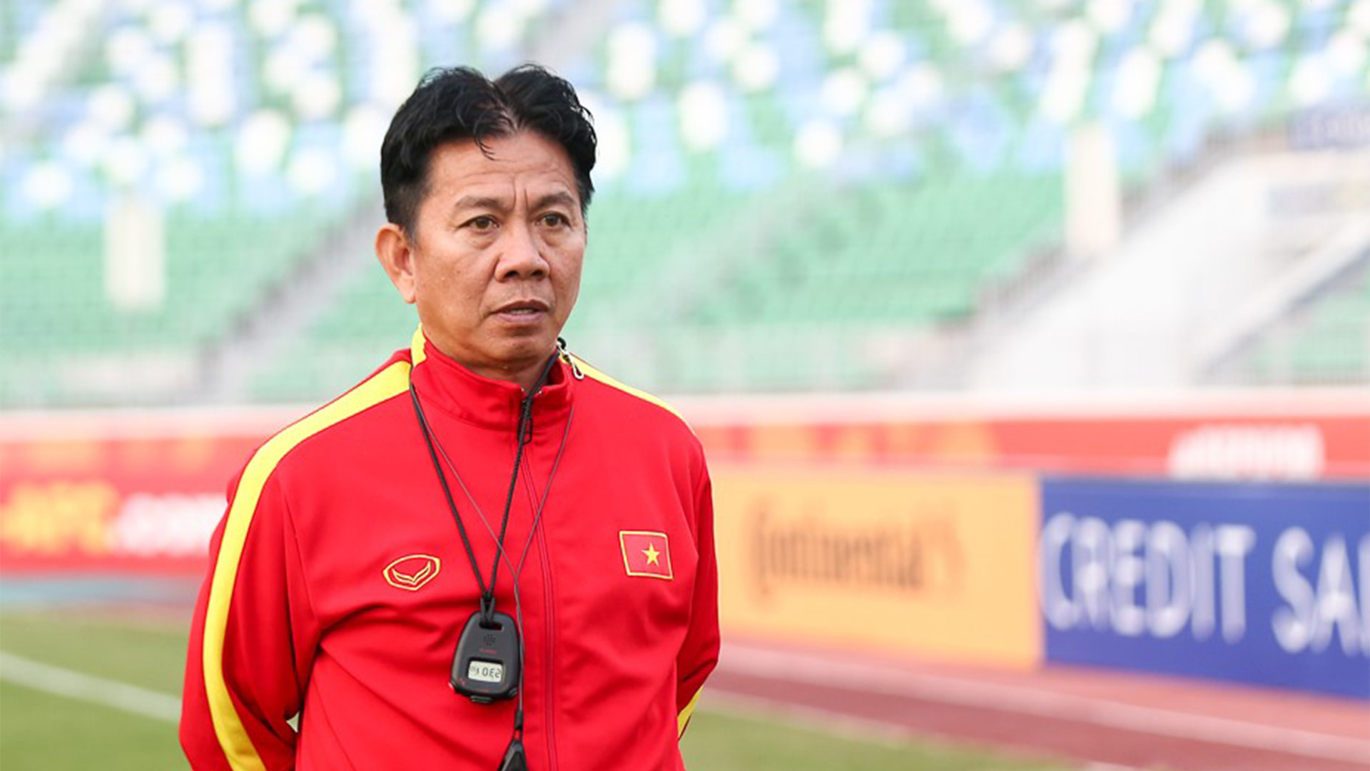 HLV Hoàng Anh Tuấn là thuyền trưởng của U17 Việt Nam.