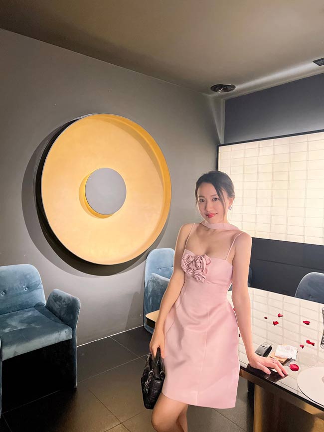 Những năm gần đây, Hồng Loan cũng gây tiếng vang với một số bộ phim như: Mẹ rơm, Cây táo nở hoa, Hành trình công lý...
