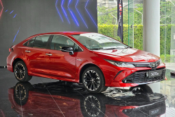 Tin tức ô tô - Cận cảnh Toyota Corolla Altis 2023 vừa ra mắt, giá từ 604 triệu đồng