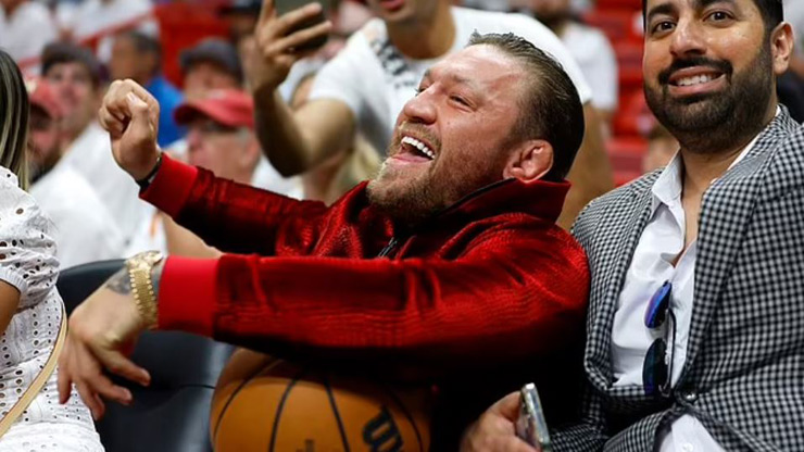 Conor McGregor đến Miami xem game 4 chung kết NBA cuối tuần qua và dính nghi án tấn công tình dục một phụ nữ