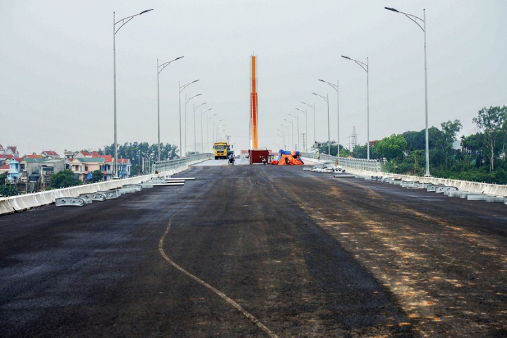 Cận cảnh cây cầu nối hai tỉnh Phú Thọ - Vĩnh Phúc sắp khánh thành - 5