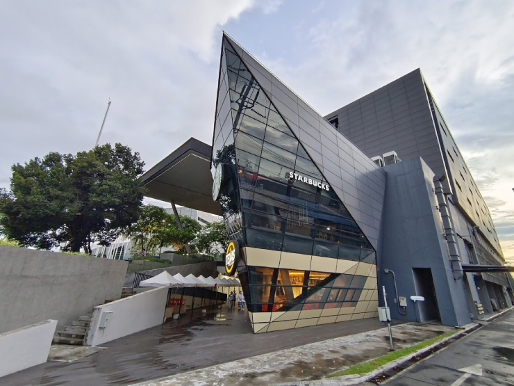 Đại học Bangkok tọa lạc tại tỉnh Pathumthani, với diện tích khoảng 700.000m2.
