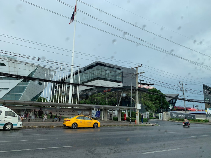 Trường cũng là tổ chức giáo dục đại học tư nhân đầu tiên đạt được chứng nhận hệ thống quản lý môi trường ISO14001.
